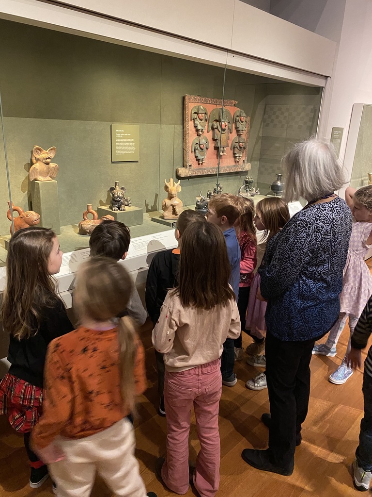 Godlewski class at art museum photo