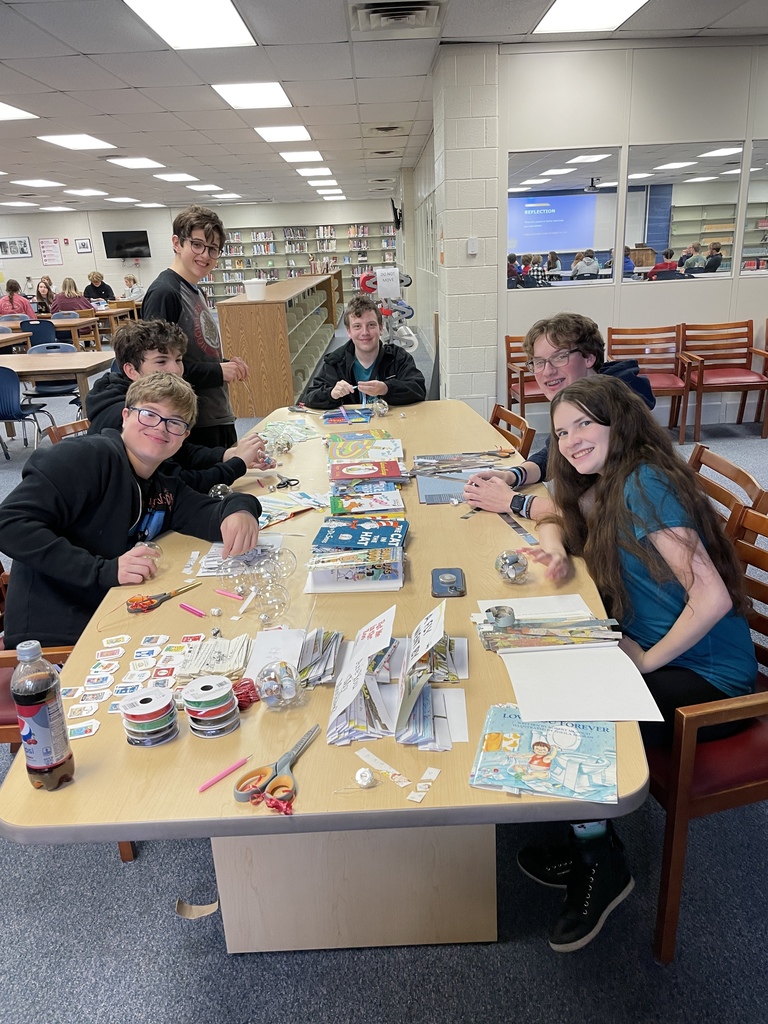 BHS ornament making