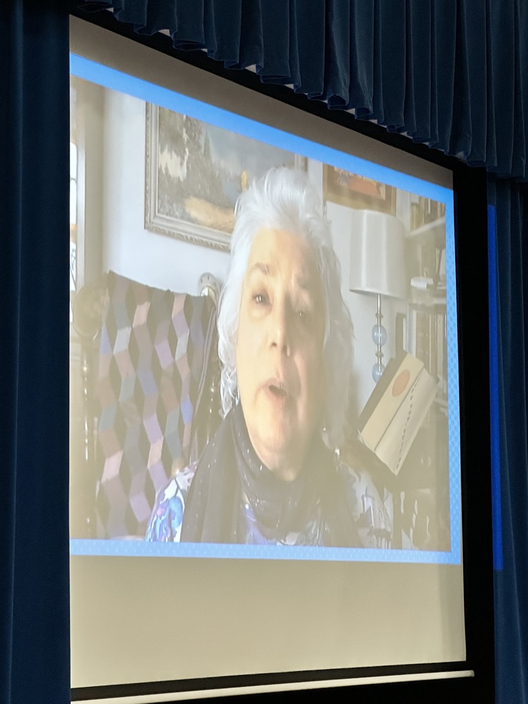 Author Vivian Vande Velde photo