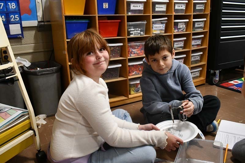 Sylvan Avenue third graders explore electromagnetism