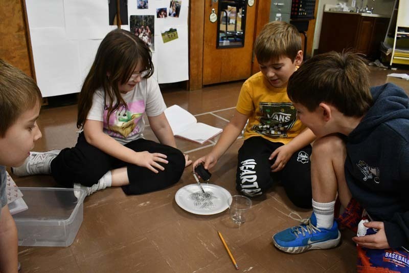 Sylvan Avenue third graders explore electromagnetism