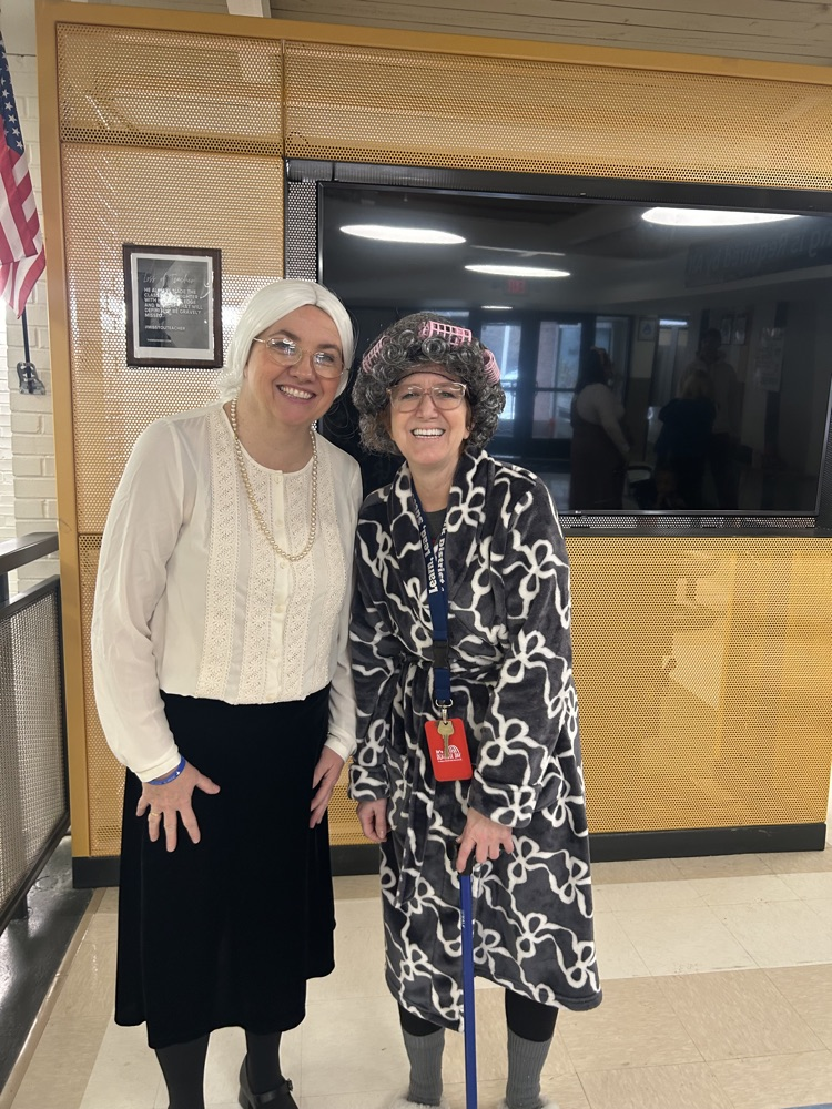100 year old Kindergarten teachers 