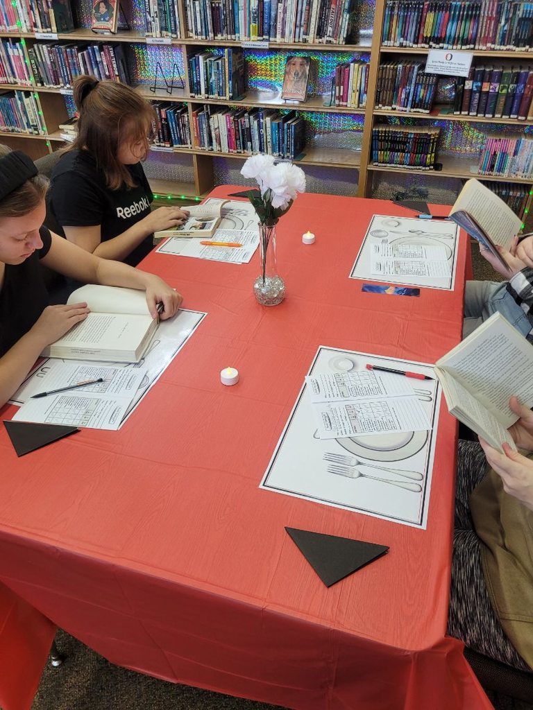 BMS students enjoyed their BOOK TASTING today!! 📖#bmshousesoforange