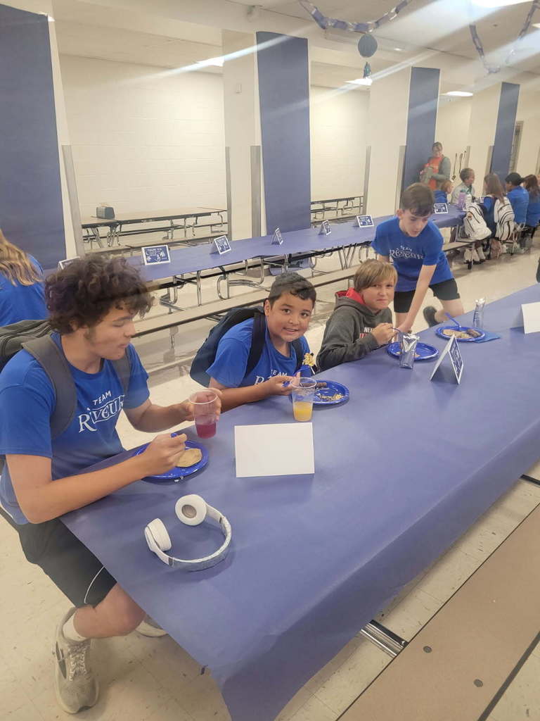 House Day!!  The House of Rêveur spirit was STRONG this morning at our House Breakfast! 🥞🥓 Seeing all of our students and staff in blue, laughing and enjoying breakfast together, is what our house is all about. #bmshousesoforange