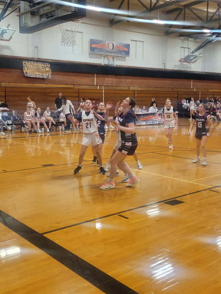 🏀 GAME ON, LADY ORANGE! 🏀 Huge shoutout to the Beatrice Middle School girls basketball teams for leaving it all on the court tonight against Platteview! 🧡🖤 #bmshousesoforange
