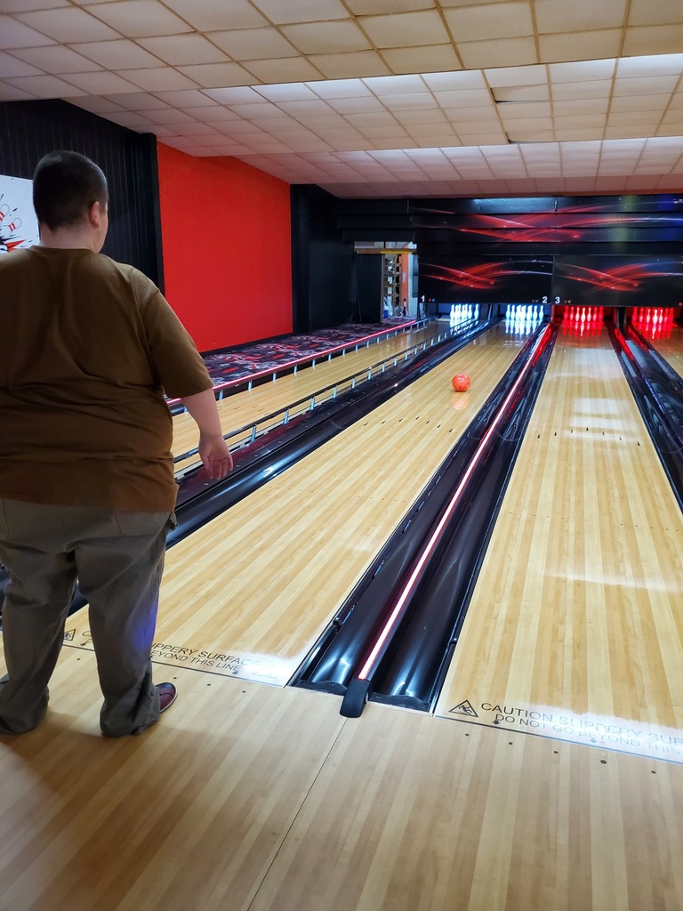 Bowling at Mane's Lanes