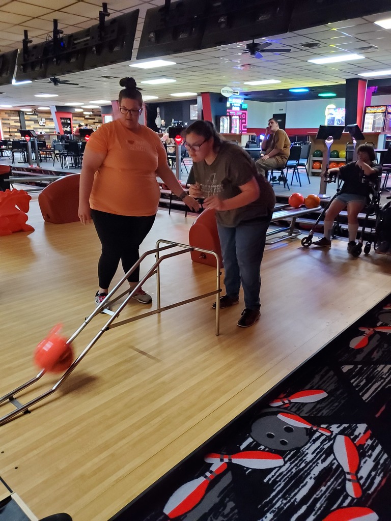 Bowling at Mane's Lanes