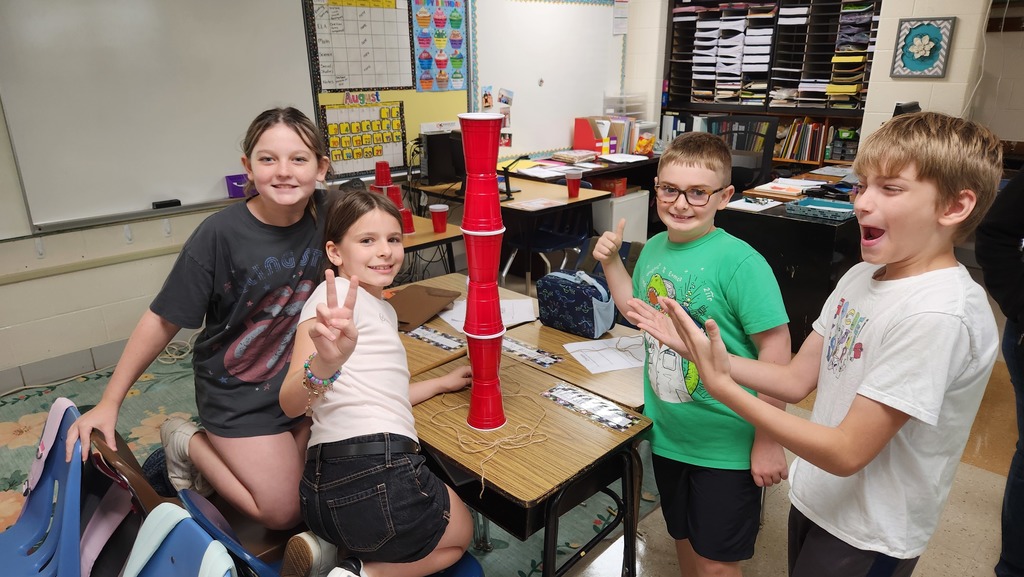 Valley 5th Grade working as teams