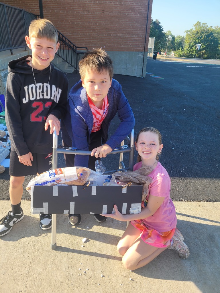 Egg project for 4th graders at Parkwood Elementary