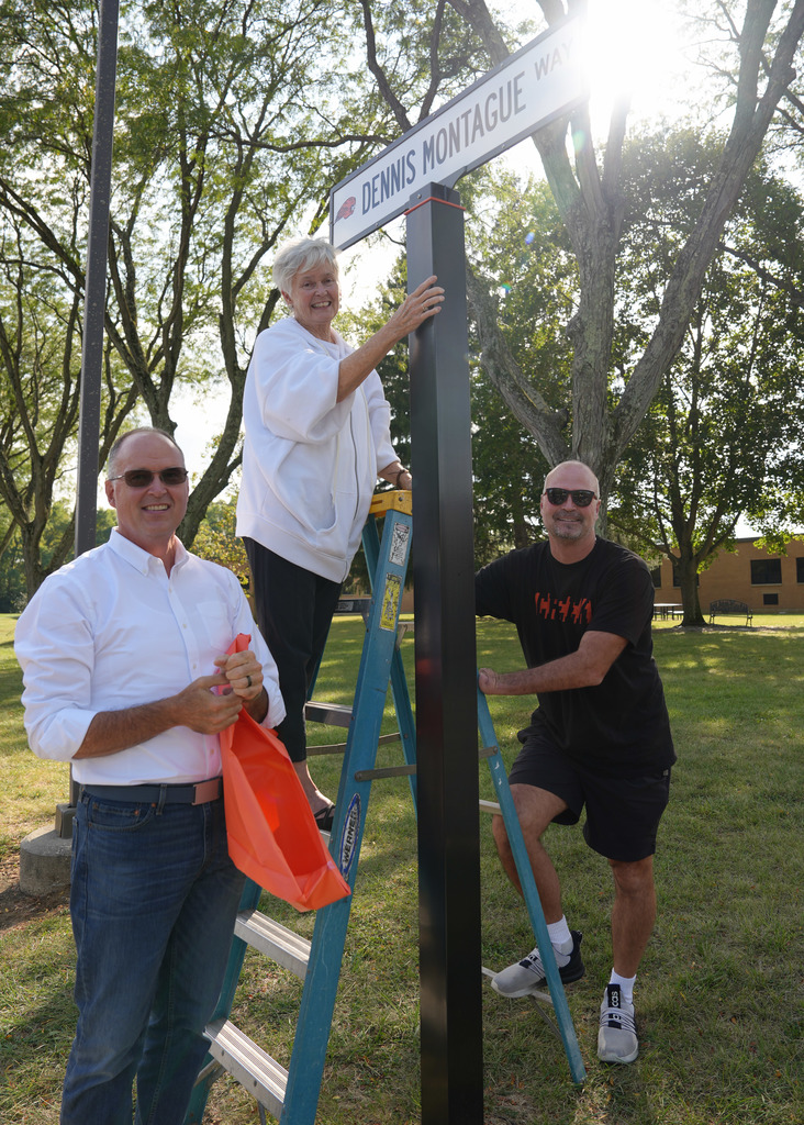 Revieling of the Dennis Montague Way sign at Valley Elementary
