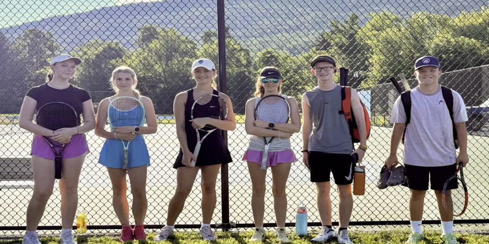 BHS Tennis Players