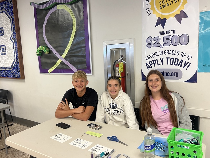 Grey Livengood, Leah Nee, and Ashlyn Pemberton