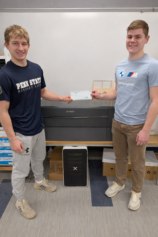 TSA students holding check from PARSS