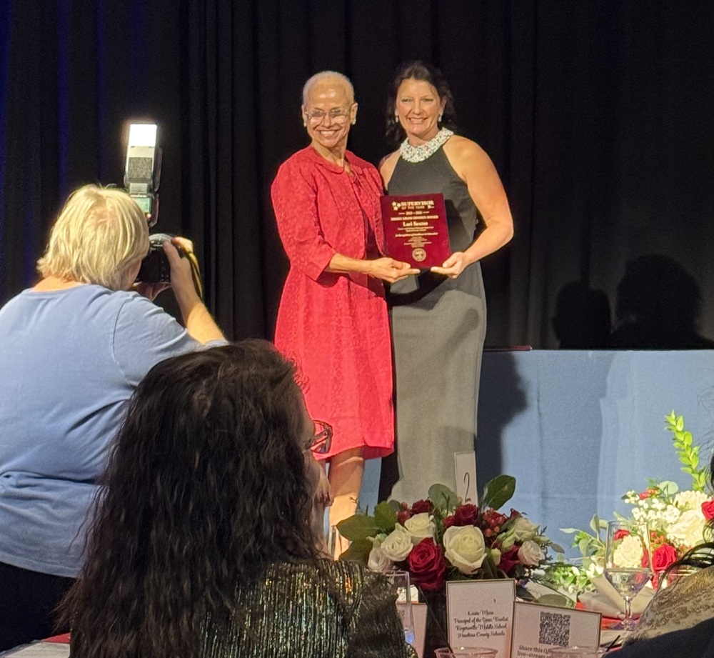 Lori Sexton wins state recognition