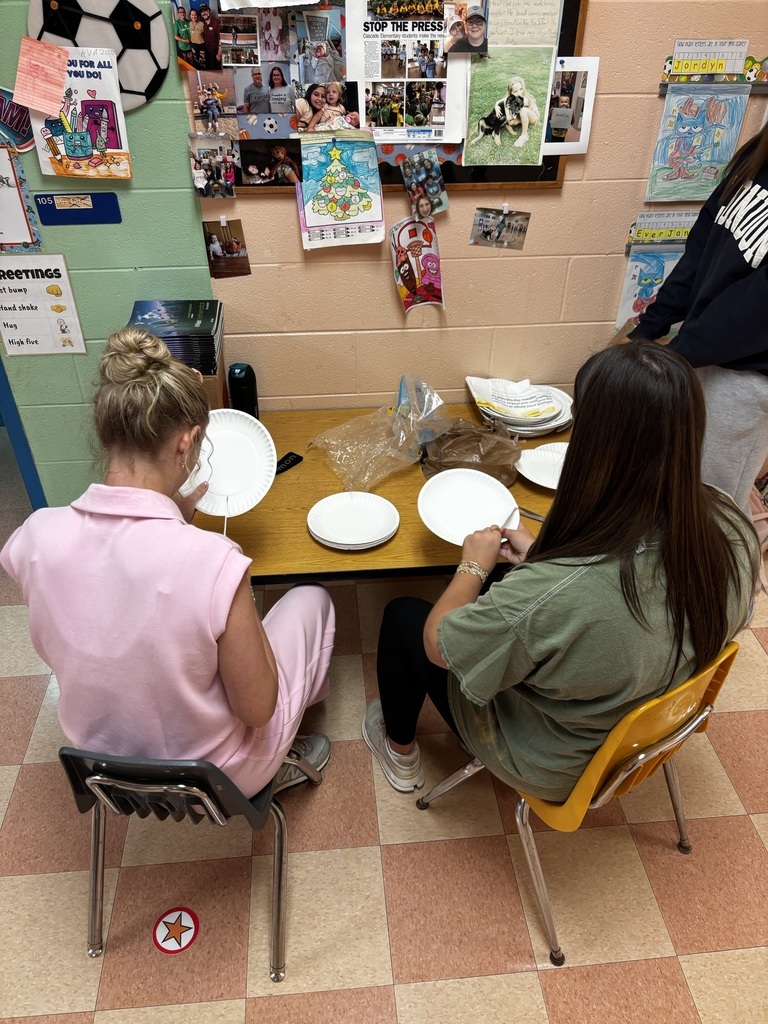 Cascade High School Girls Basketball Gives Back