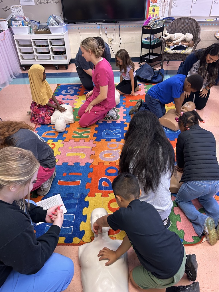 SCHS HOSA Gives Lesson at Eakin Elementary