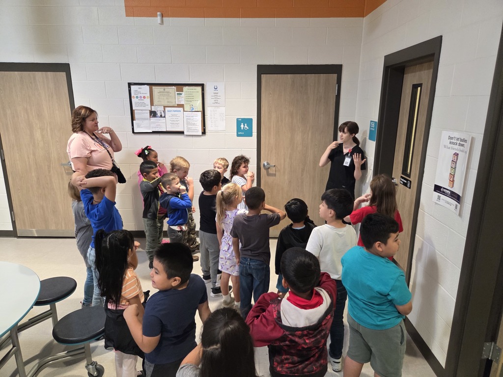 Seniors Clinical Internship STEAM Project Human Body @ Cartwright Elementary School