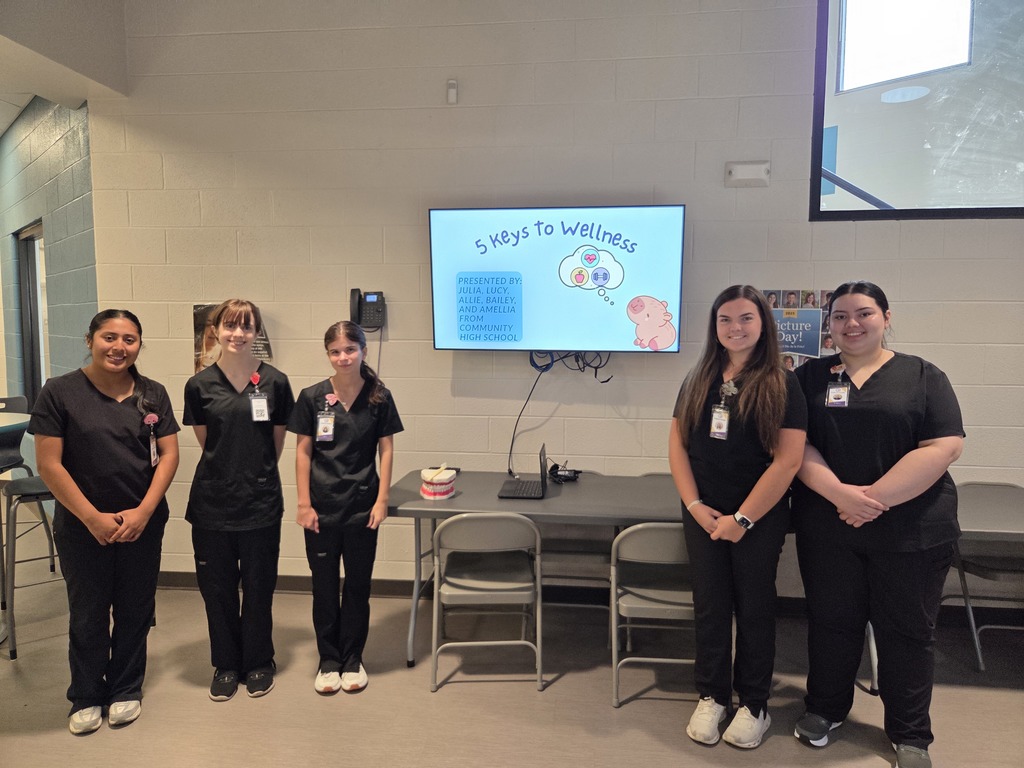 Seniors Clinical Internship STEAM Project Human Body @ Cartwright Elementary School