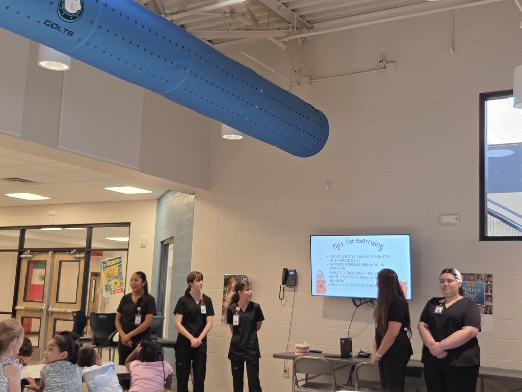 Seniors Clinical Internship STEAM Project Human Body @ Cartwright Elementary School