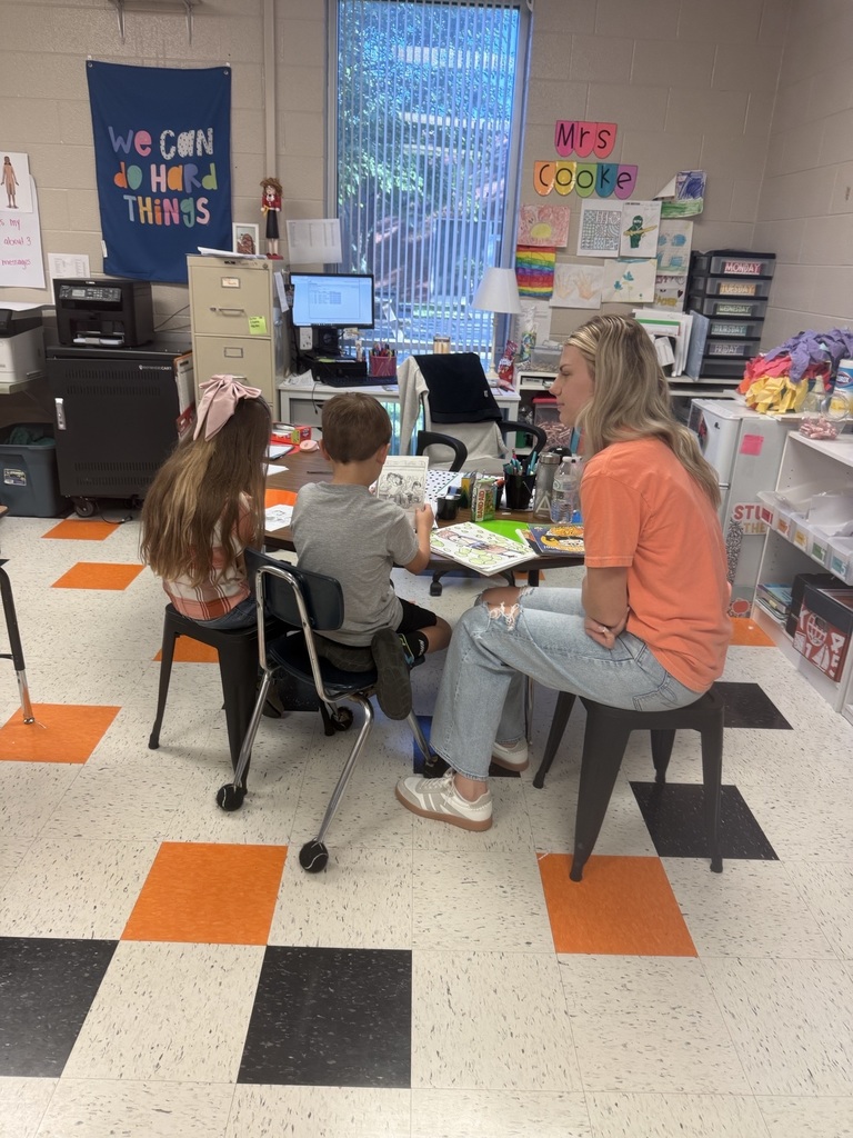 Cascade HS NHS Reads to Cascade ES 1st Graders