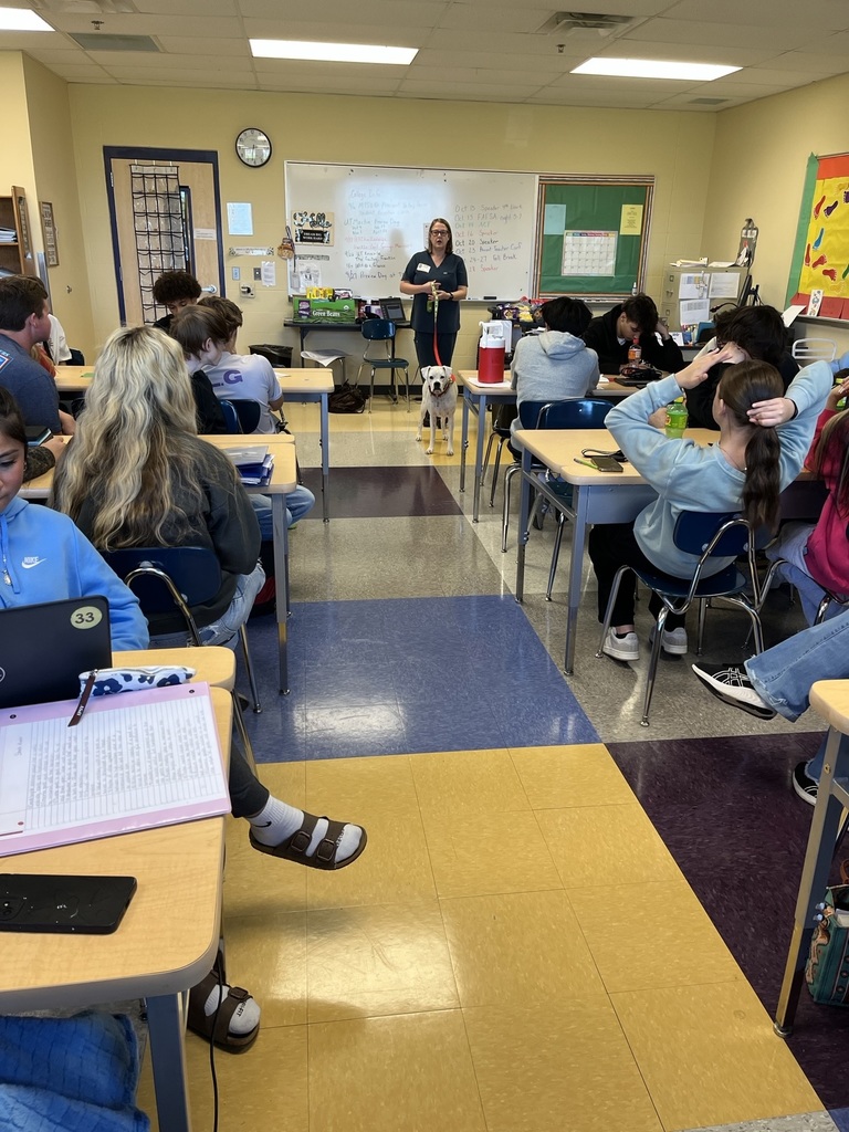 Vet Tech Speaker in JAG Class