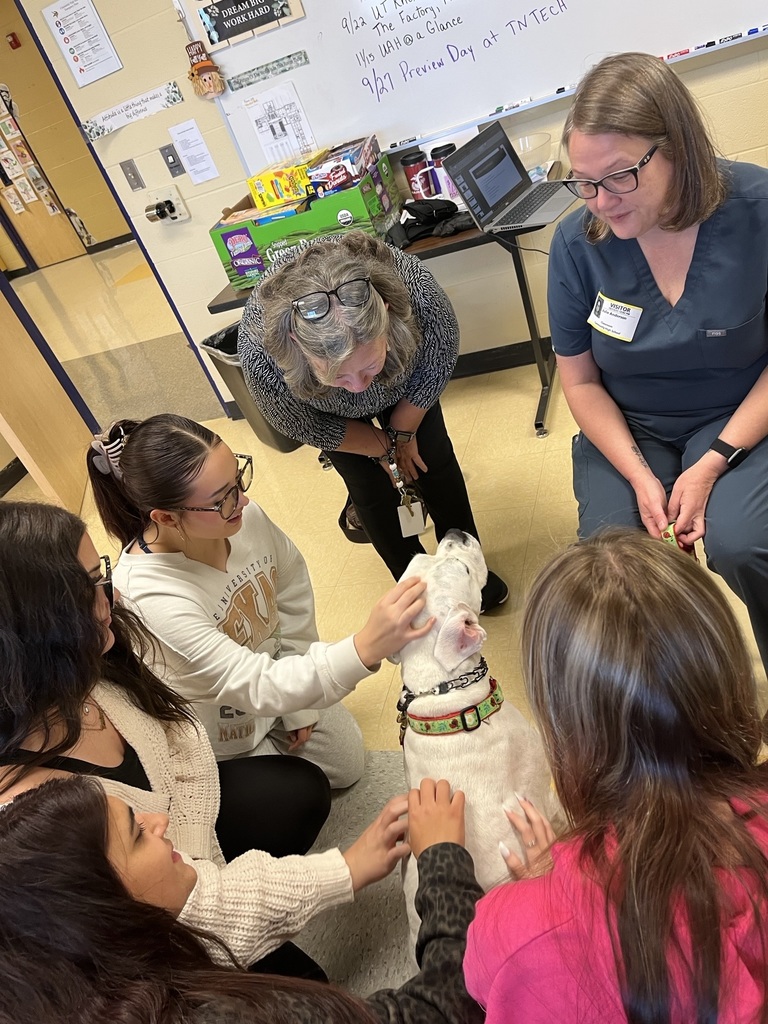 Vet Tech Speaker in JAG Class