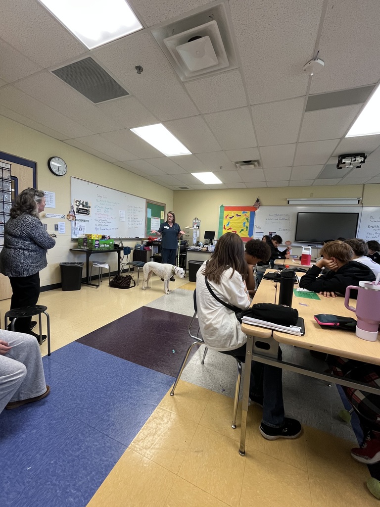 Vet Tech Speaker in JAG Class