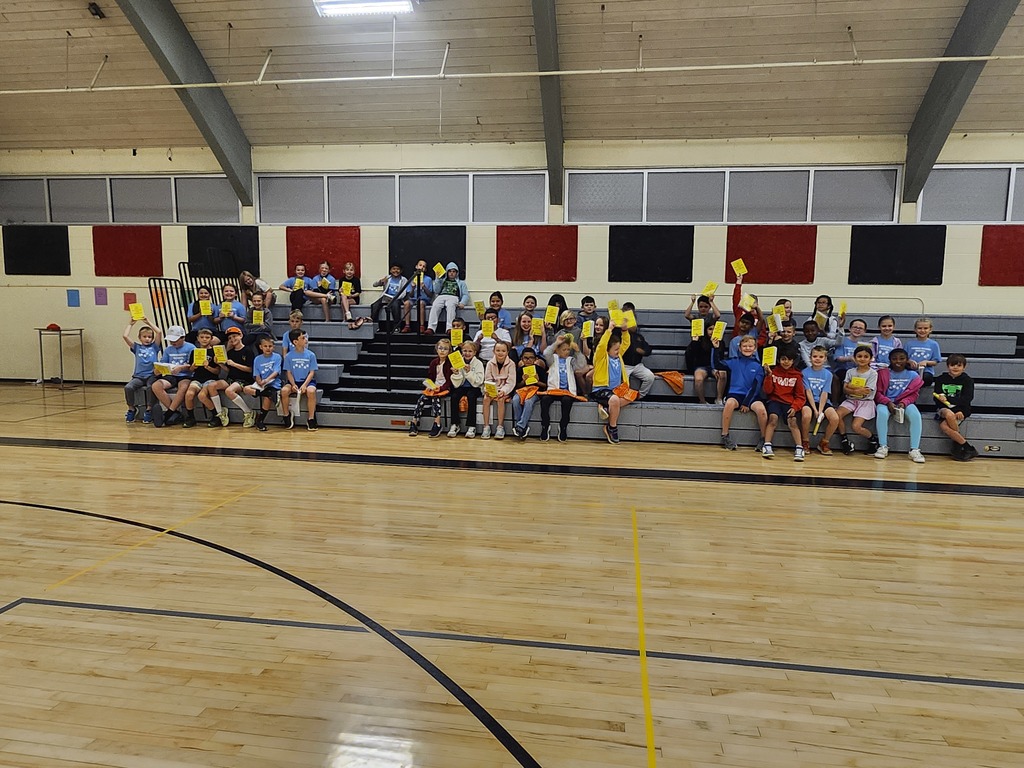 Rotary Club provides dictionaries to 3rd graders