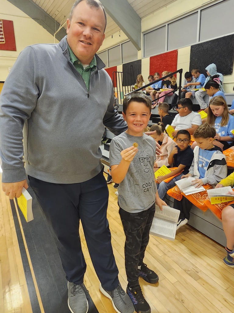 Rotary Club provides dictionaries to 3rd graders