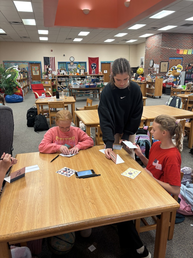 Cascade High School Interact Club Creates First Elementary Interact Club