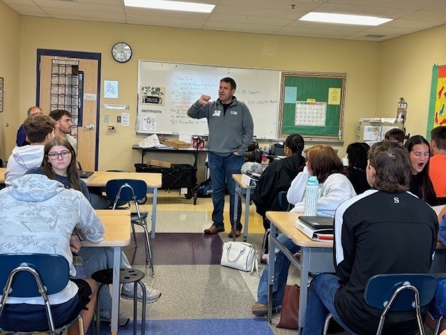 Jon Huddleston from MTSU Visits Community HS JAG Class
