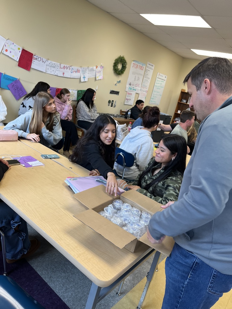 Jon Huddleston from MTSU Visits Community HS JAG Class