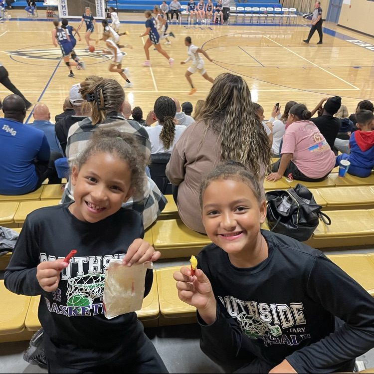 girls’ basketball game 