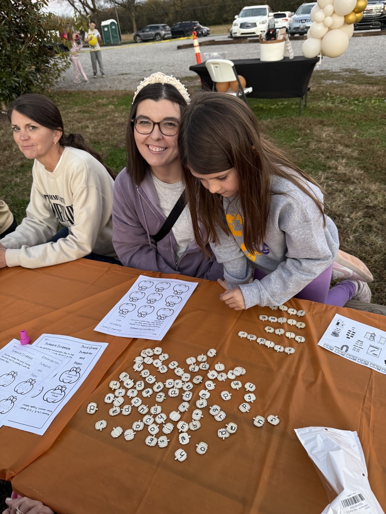 Pumpkins and Pages with Community Elementary School at Nash Family Creamery
