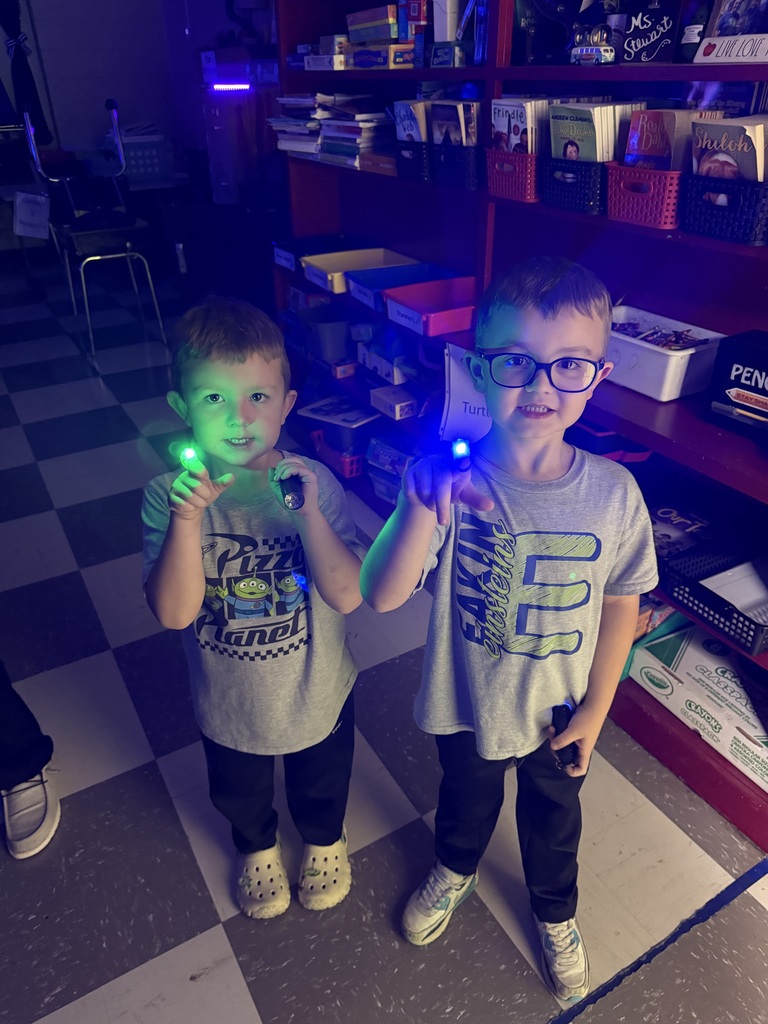 Let's GLOW Read Family Literacy Night at Eakin Elementary