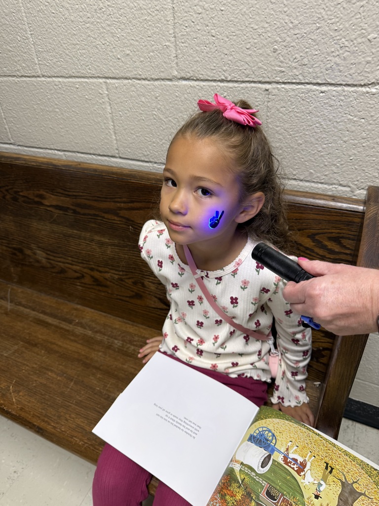 Let's GLOW Read Family Literacy Night at Eakin Elementary