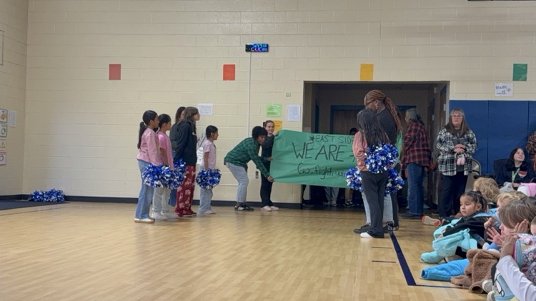 boys basketball and cheerleaders