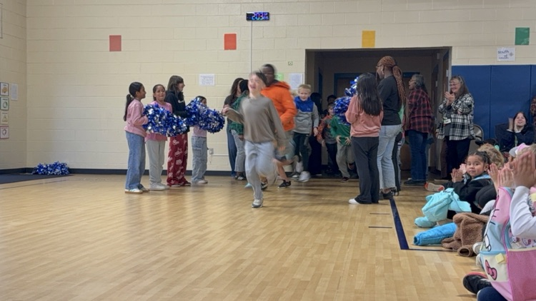 boys basketball and cheerleaders