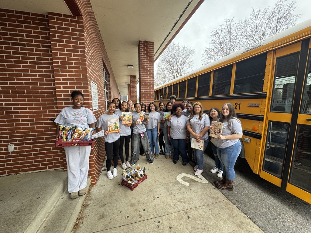 SCHS TAP II & FCCLA Students Participate in Bedford Be a Teacher Day at Southside Elementary