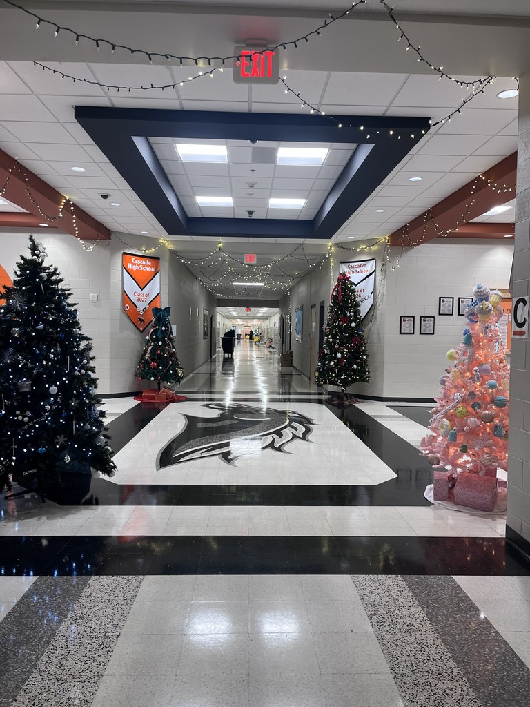 Cascade High School Holly Jolly Week 