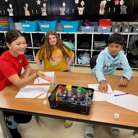 Thomas Magnet School Students Review Chemical Reactions