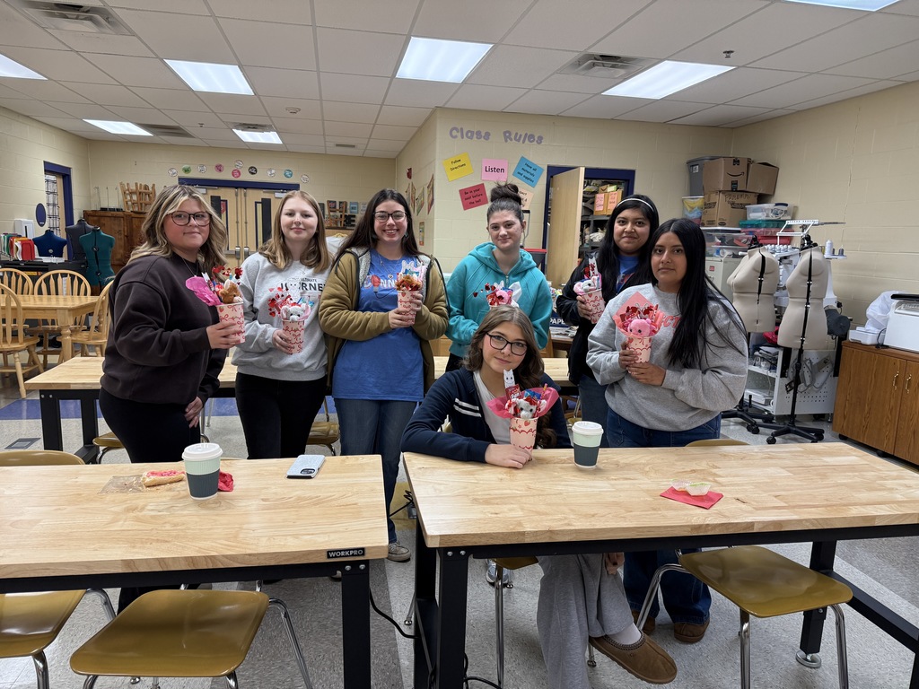 Community High School FCCLA Students Celebrate FCCLA Week Along with Valentine's Day