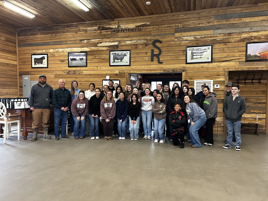 SCHS FFA students pose for a picture