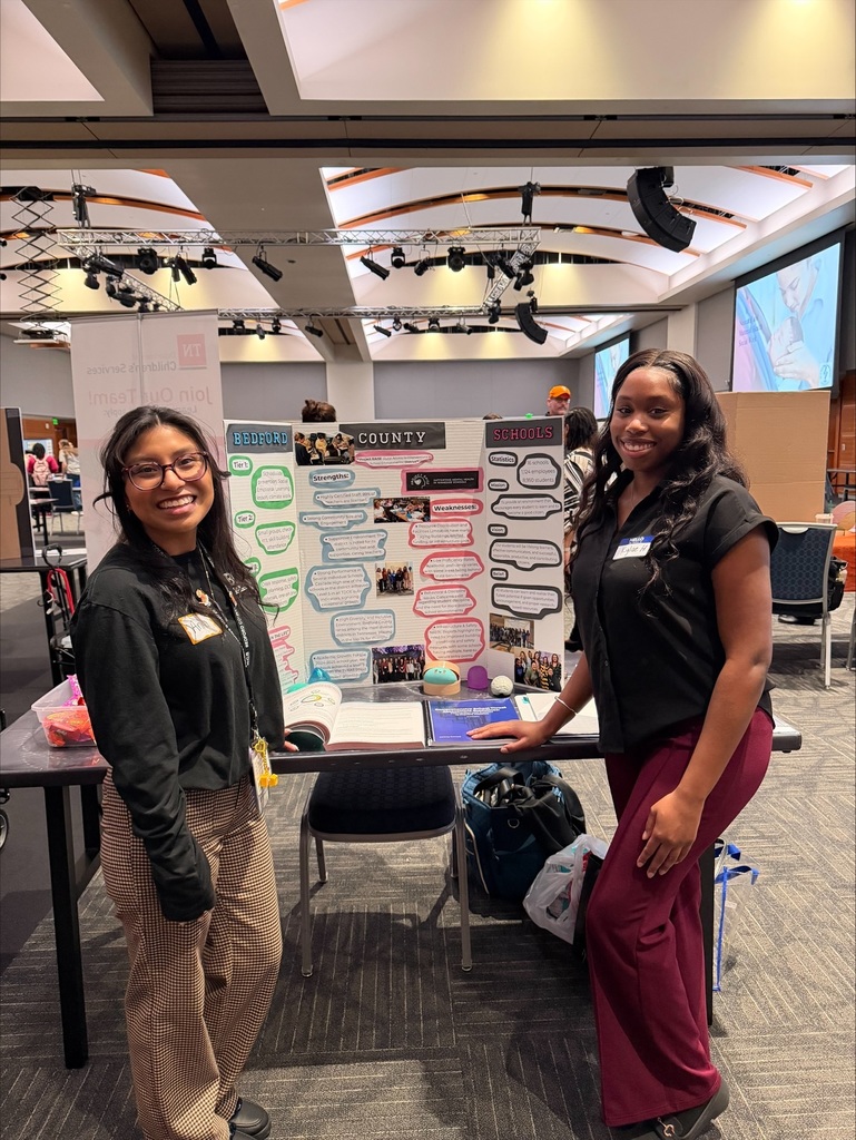Two MTSU MSW Project Raise School Social Work interns participated in the Practicum Showcase at MTSU.