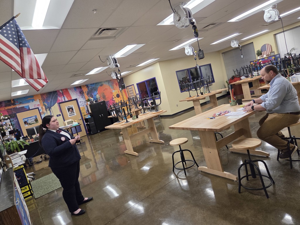 A student participating in the HOSA showcase. 