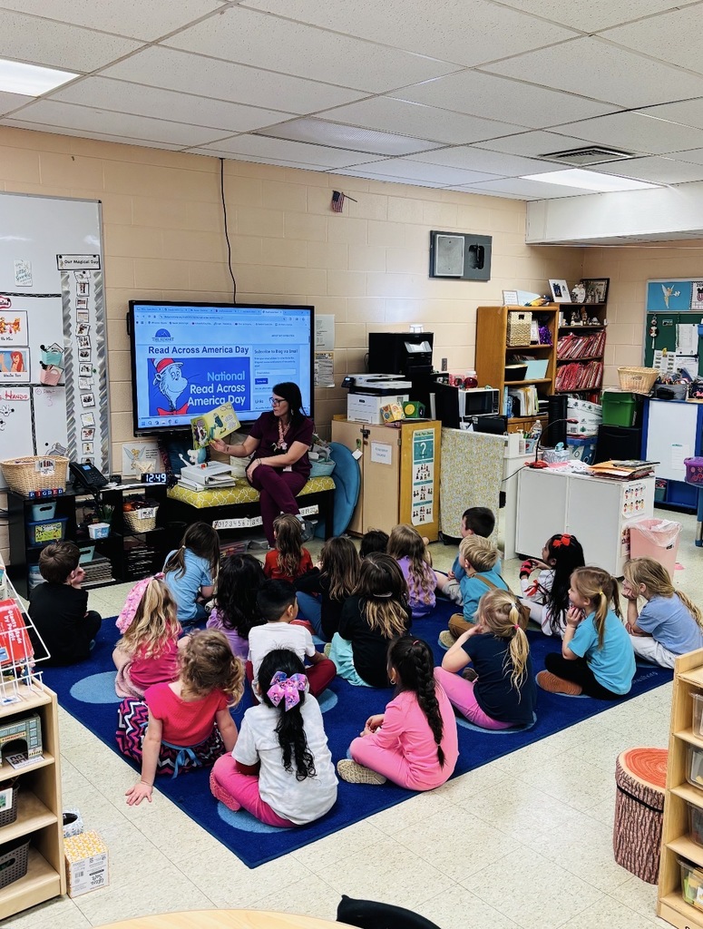 volunteer reader and students