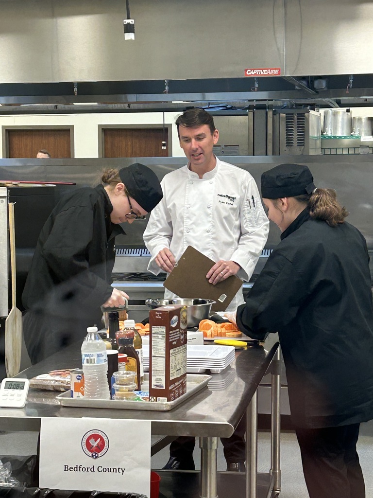 Bedford County students participating in a culinary comp