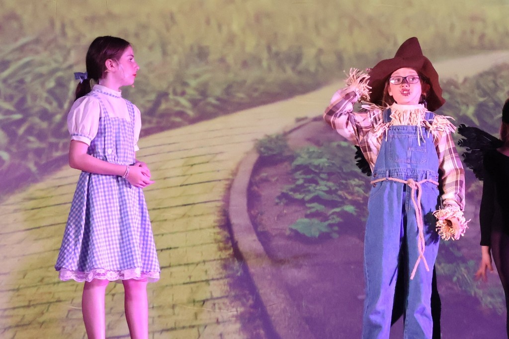 Thomas Magnet School The Wizard of Oz Performance by Students. 