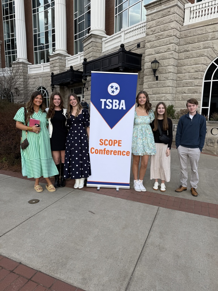 Group photo of Tennessee School Boards Association Student Congress on Policies in Education (SCOPE) students.
