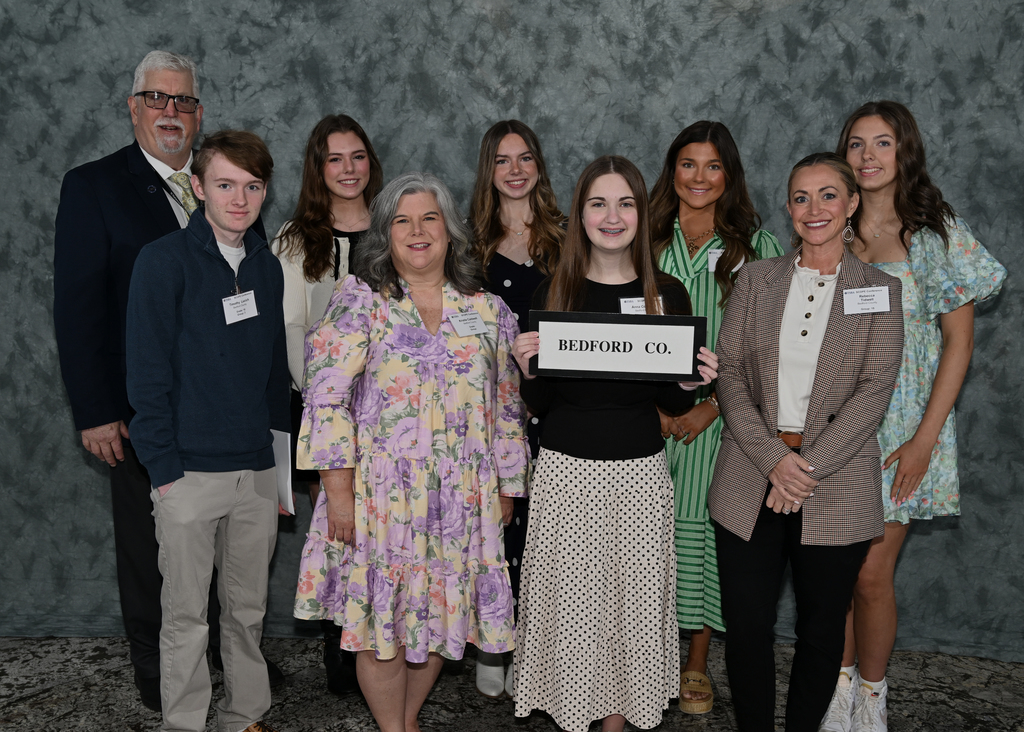 Group photo of Tennessee School Boards Association Student Congress on Policies in Education (SCOPE) students.